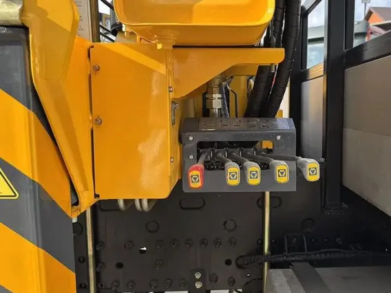 Бортовой грузовик FAW Tiger 6G с КМУ XCMG, 2025 2025 года новый фото 4