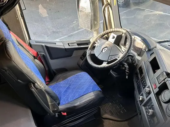 Седельный тягач Renault T480 2018 года б/у фото 13