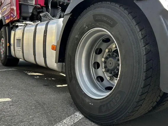 Седельный тягач Volvo FH 2017 года б/у фото 14