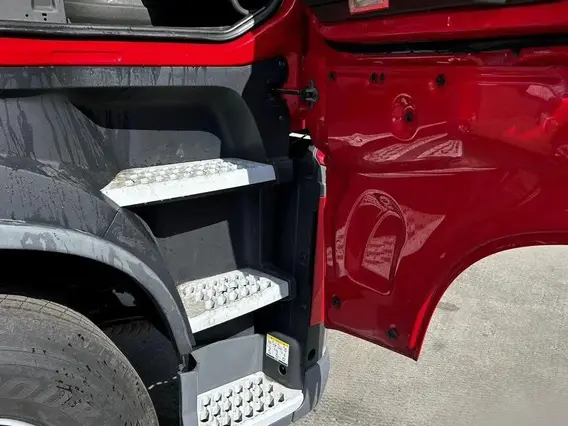Седельный тягач Volvo FH 2017 года б/у фото 20