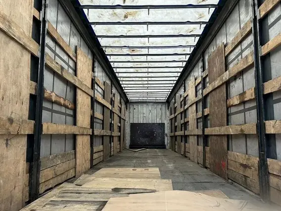 Полуприцеп шторный Krone SD 2021 года б/у фото 16