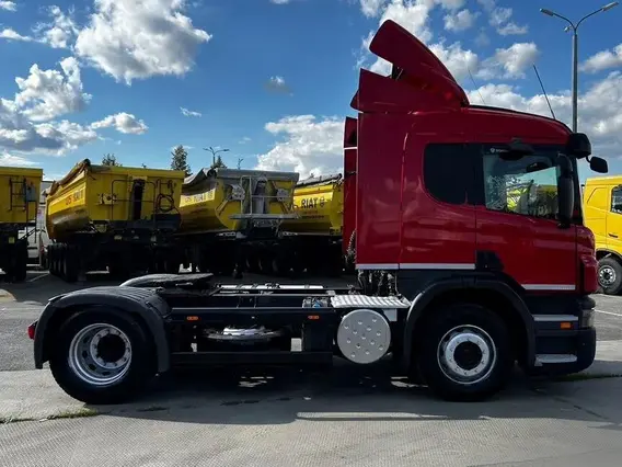 Седельный тягач Scania P 2012 года б/у фото 4