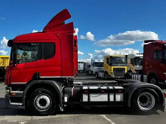 Седельный тягач Scania P 2012 года б/у фото 8
