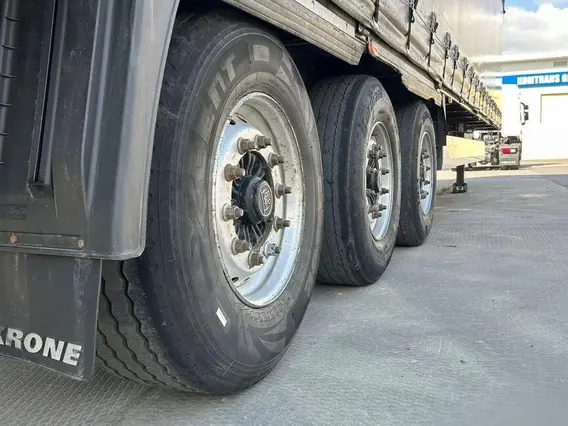 Тентованный полуприцеп Krone SD 2021 года б/у фото 14