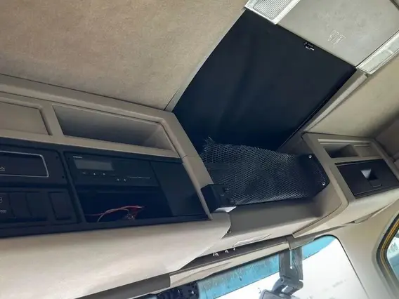 Седельный тягач Volvo FH 2018 года б/у фото 16