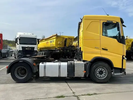 Седельный тягач Volvo FH 2018 года б/у фото 4