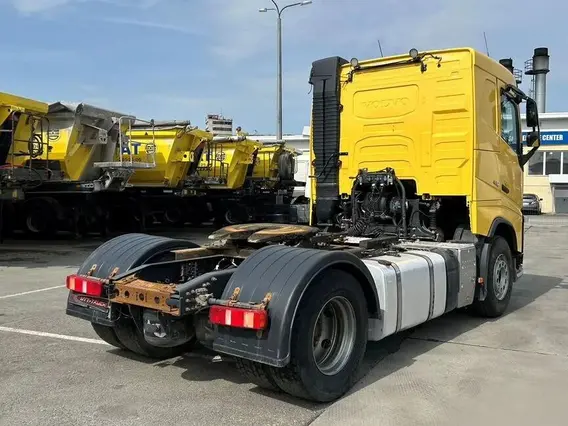 Седельный тягач Volvo FH 2018 года б/у фото 5