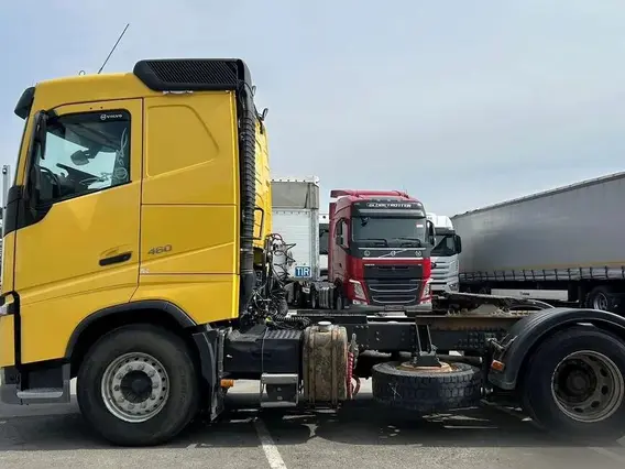 Седельный тягач Volvo FH 2018 года б/у фото 8