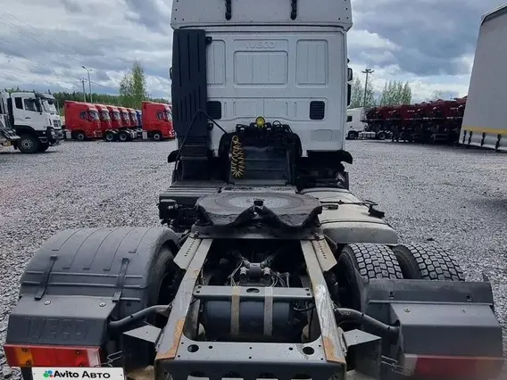 Седельный тягач IVECO Stralis 2018 года б/у фото 3