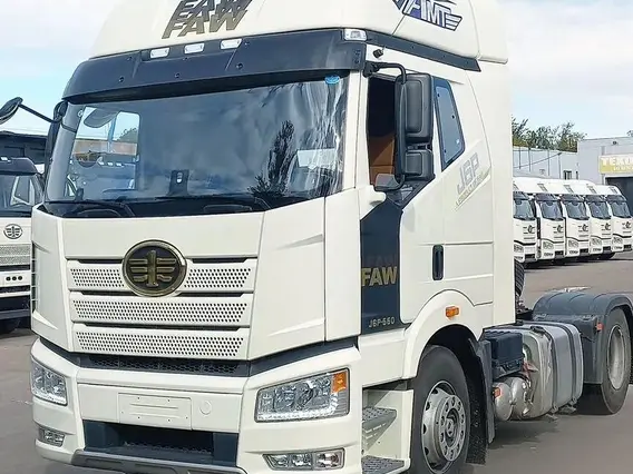 Тягач Седельный тягач FAW J6P 2023 года новый