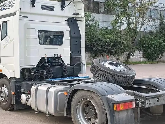 Тягач Седельный тягач FAW J6P 2023 года новый фото 7