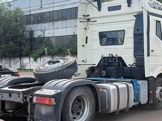 Тягач Седельный тягач FAW J6P 2023 года новый фото 8
