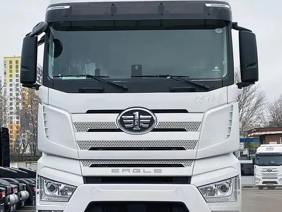 Седельный тягач FAW J7 2024 года новый фото 3
