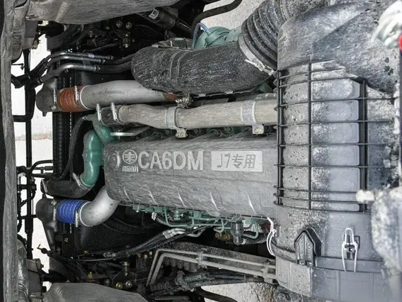 Седельный тягач FAW J7 2024 года новый фото 25