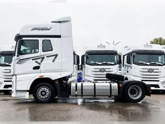 Седельный тягач FAW J7 2024 года новый фото 4