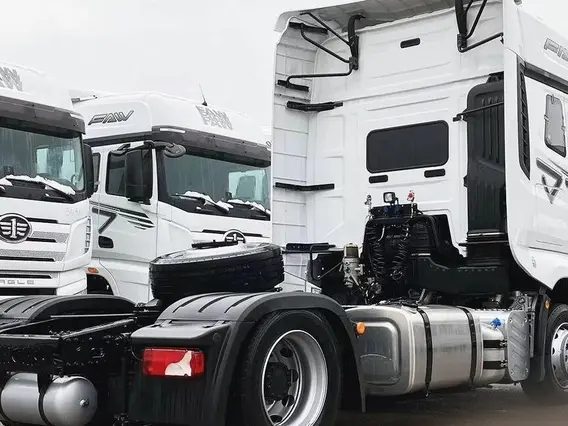 Седельный тягач FAW J7 2024 года новый фото 8