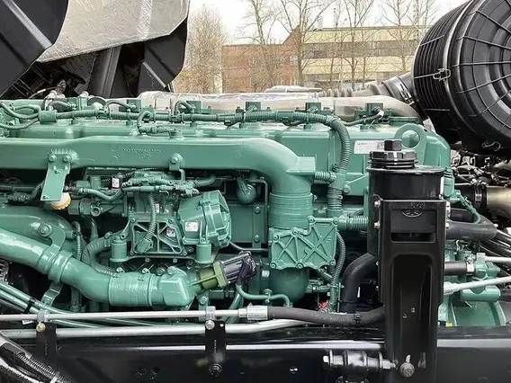 Седельный тягач FAW J7 2024 года новый фото 14