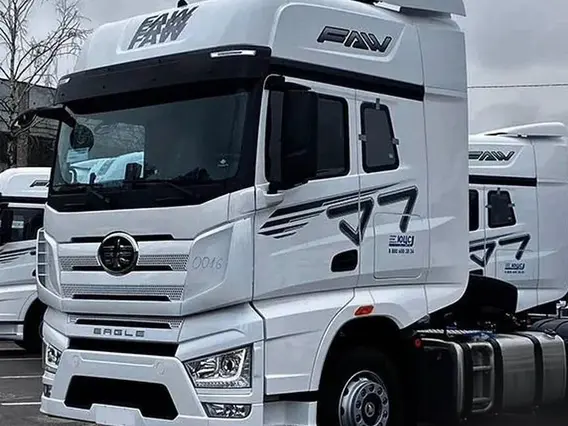 Седельный тягач FAW J7 2023 года новый фото 2