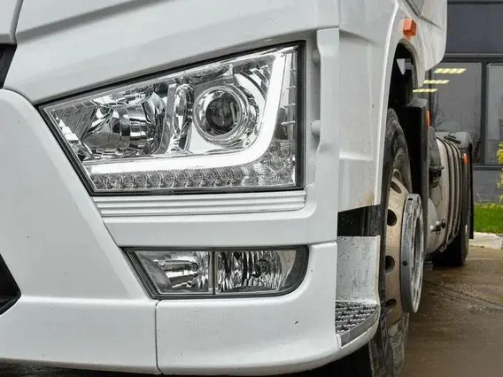 Седельный тягач FAW J7 2023 года новый фото 11