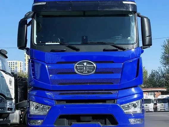 Седельный тягач FAW J7 2024 года новый фото 3