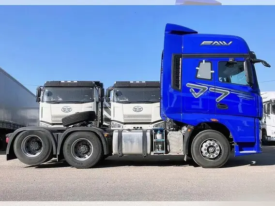 Седельный тягач FAW J7 2024 года новый фото 4