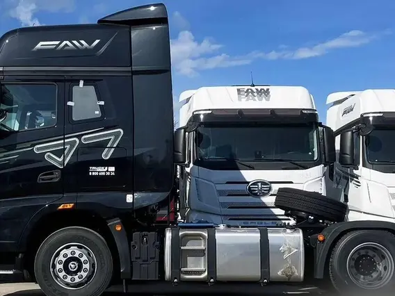 Седельный тягач FAW J7 2024 года новый фото 7
