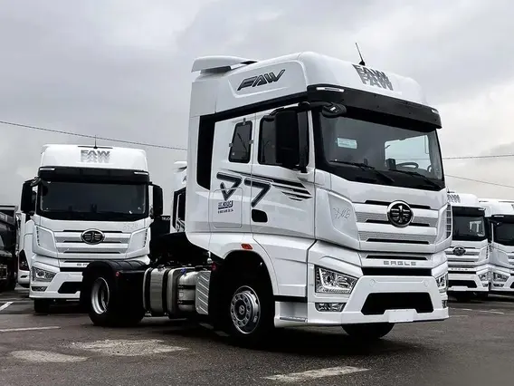Седельный тягач FAW J7 2023 года новый