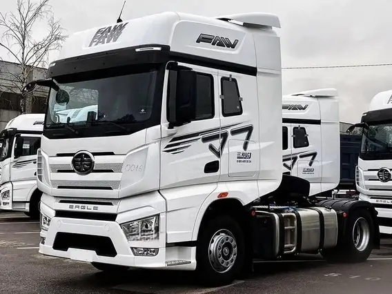 Седельный тягач FAW J7 2024 года новый фото 2