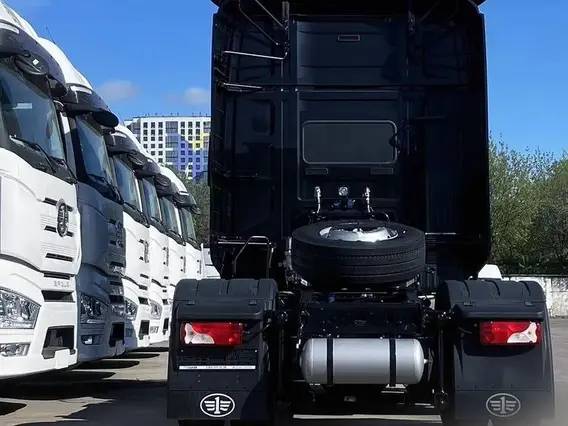 Седельный тягач FAW J7 2024 года новый фото 5