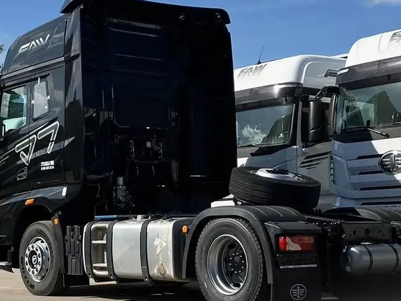Седельный тягач FAW J7 2024 года новый фото 7