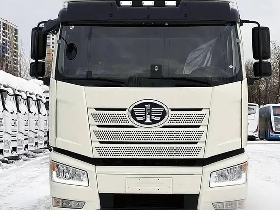 Седельный тягач FAW J6P 2024 года новый фото 3