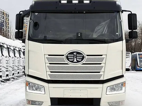 Седельный тягач FAW J6P 2024 года новый фото 3