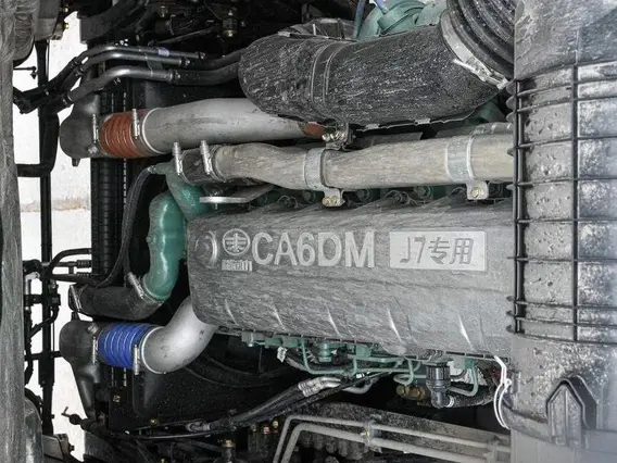 Седельный тягач FAW J7 2023 года новый фото 22