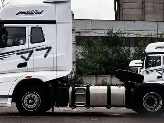 Седельный тягач FAW J7 2024 года новый фото 7