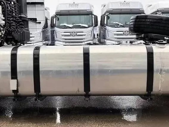 Седельный тягач FAW J7 2024 года новый фото 21