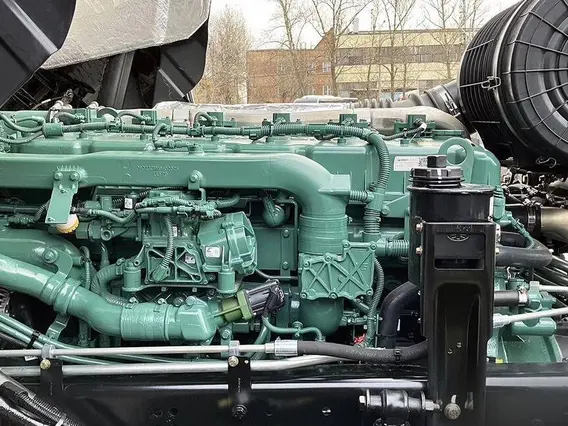 Седельный тягач FAW J7 2024 года новый фото 14