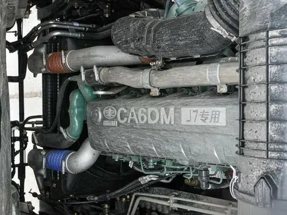 Седельный тягач FAW J7 2023 года новый фото 19