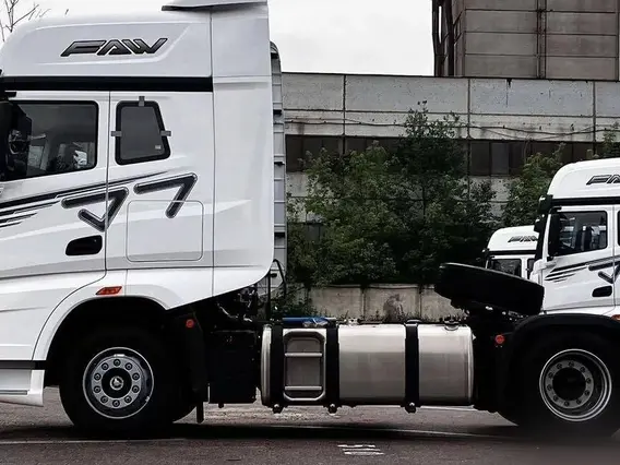 Седельный тягач FAW J7 2024 года новый фото 8