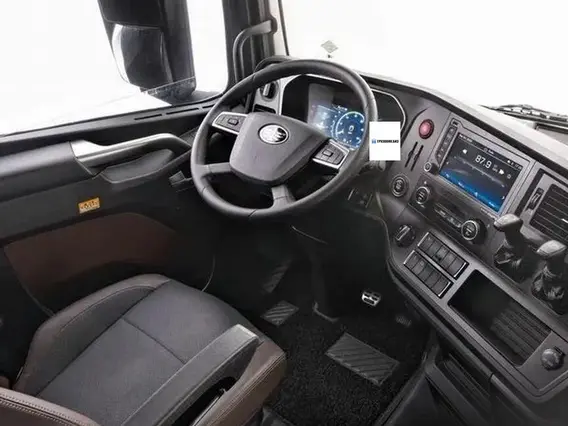 Седельный тягач FAW J7 2023 года новый фото 10