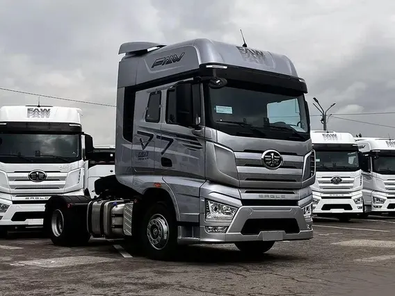 Седельный тягач FAW J7 2024 года новый