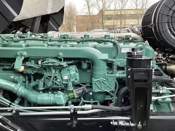 Седельный тягач FAW J7 2024 года новый фото 14