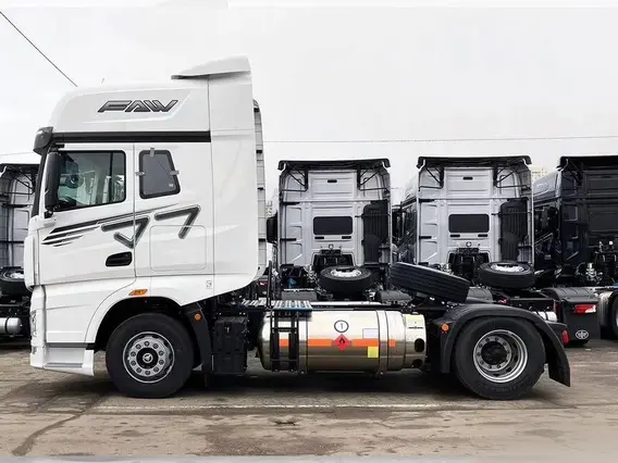 Седельный тягач FAW J7 2024 года новый фото 4