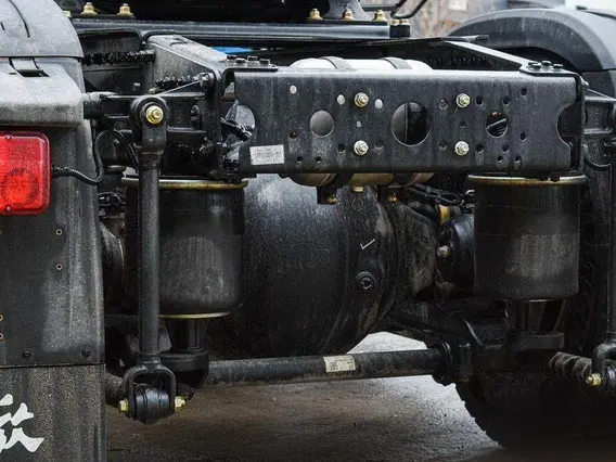 Седельный тягач FAW J7 2024 года новый фото 20