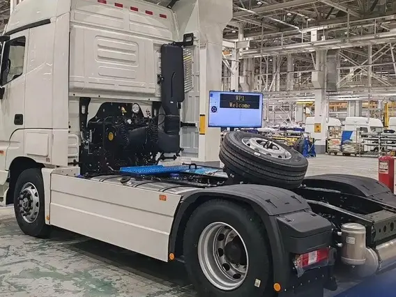 Седельный тягач ВАЛДАЙ 45 PRO 2026 года новый фото 3