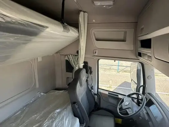 Седельный тягач Dongfeng DFH 2024 года новый фото 8