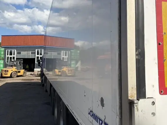 Полуприцеп рефрижератор Schmitz Cargobull SKO 24/L - 13.4 FP, 2010 2010 года б/у фото 8