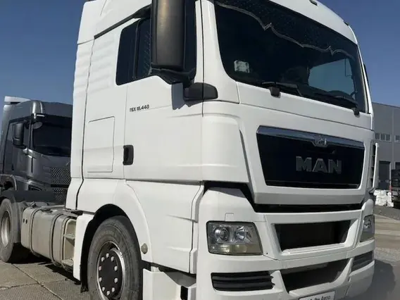 Седельный тягач MAN TGX 2013 года б/у