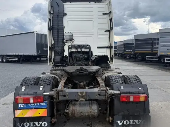 Седельный тягач Volvo FH, 2005 2005 года б/у фото 6