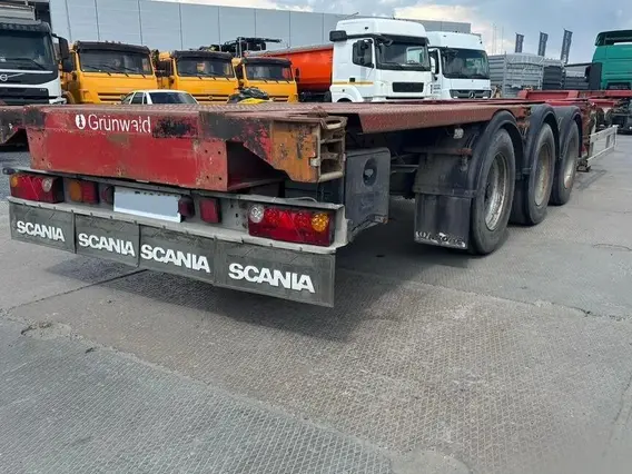 Полуприцеп контейнеровоз Grunwald 9453-0000010-41, 2010 2010 года б/у фото 4