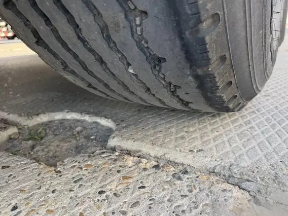 Тентованный полуприцеп Тонар 9888 2024 года б/у фото 11